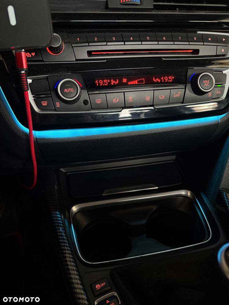 BMW Seria 3 318d Sport Line EU6 - 11