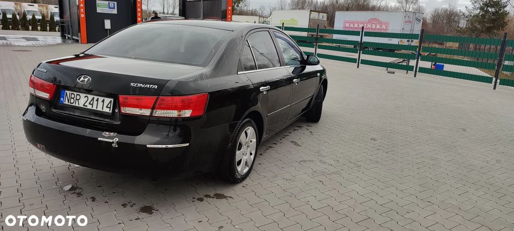 Hyundai Sonata 2.0 GL Comfort - 4