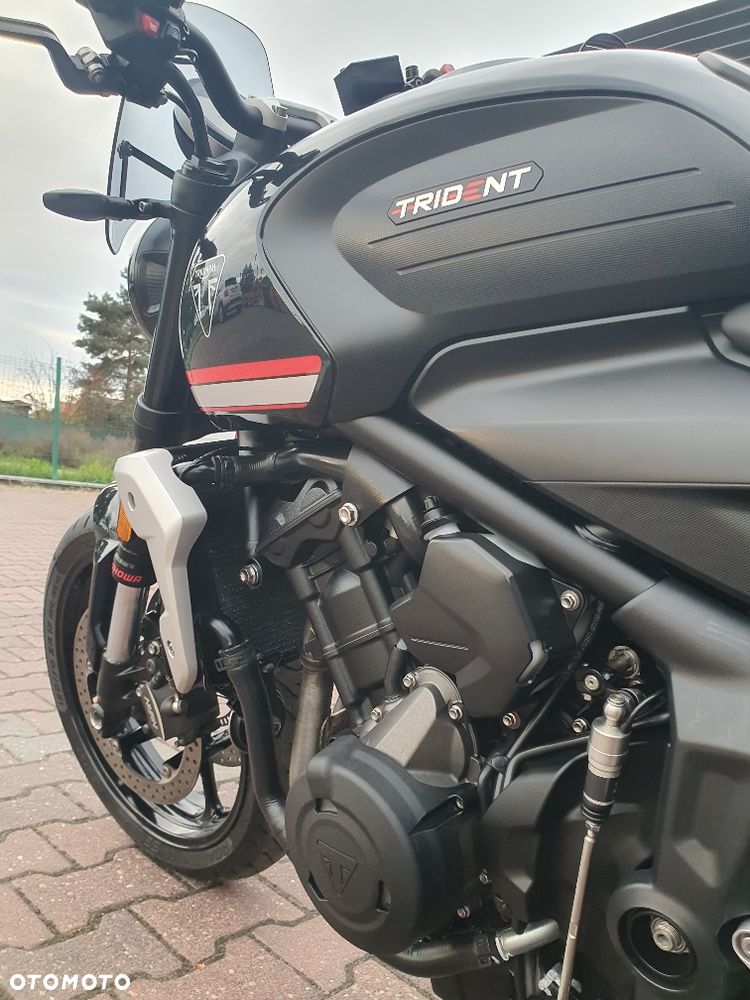 Triumph Trident - 17