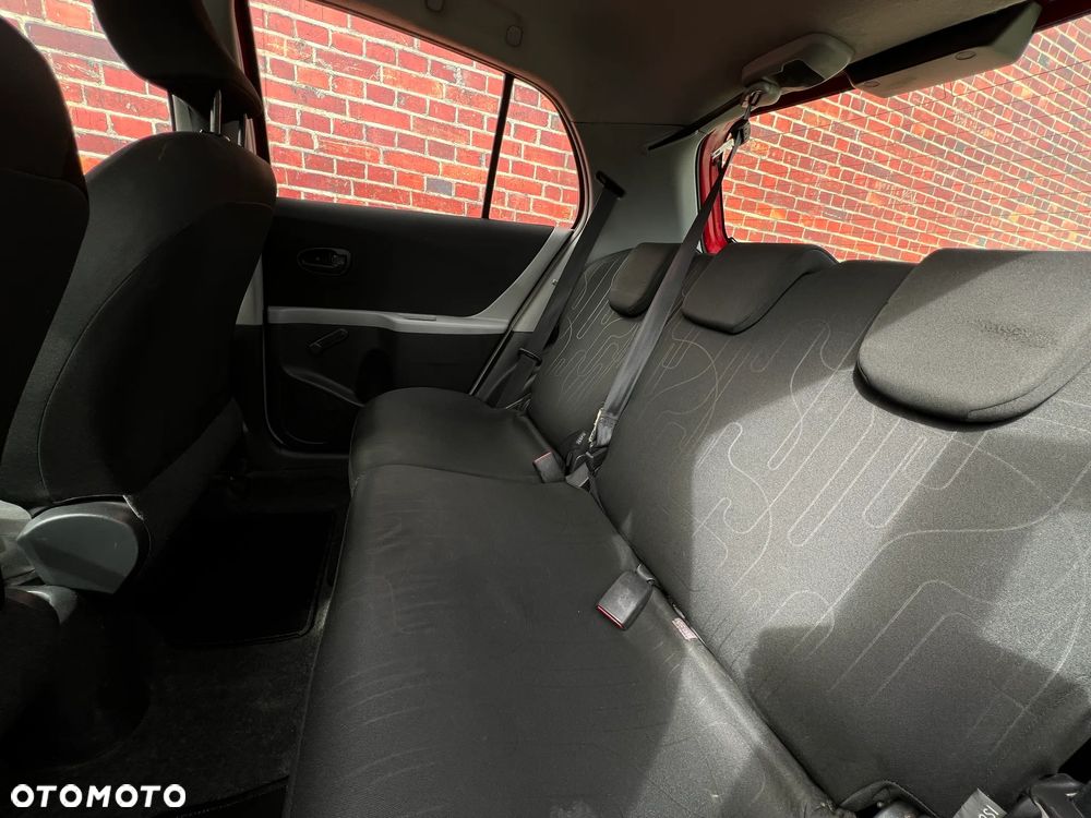 Toyota Yaris - 17
