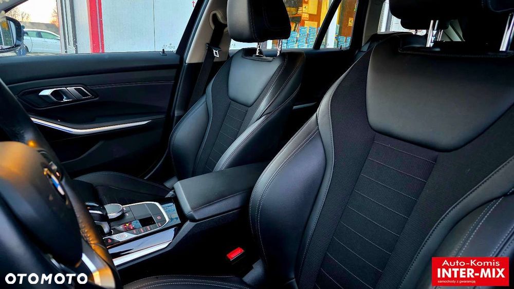 BMW Seria 3 320i GPF Advantage - 37