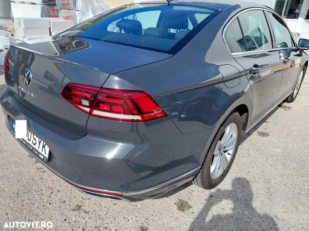 Volkswagen Passat 2.0 TDI DSG Highline - 2