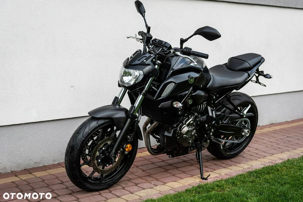Yamaha MT - 6