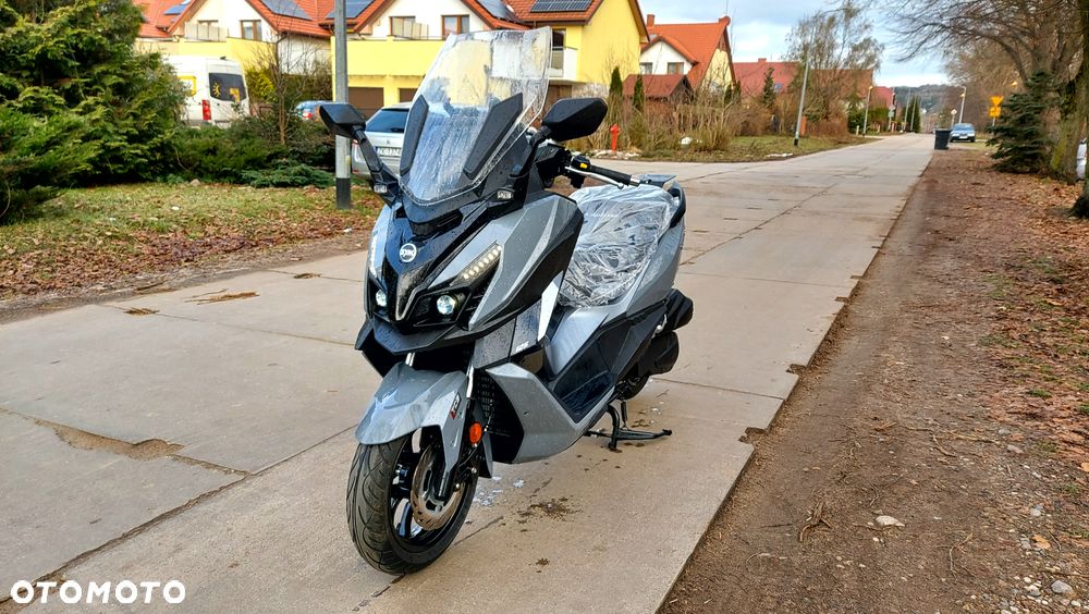 SYM CRUiSYM - 18