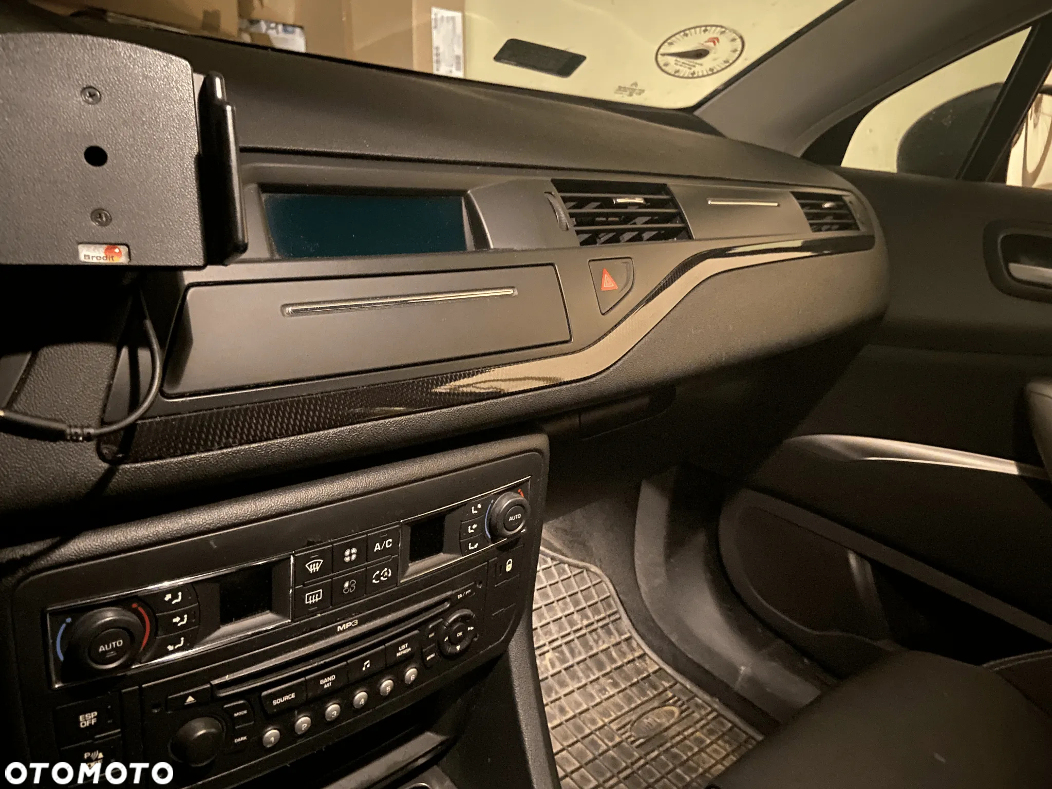 Citroën C5 2.0 HDi Confort - 12