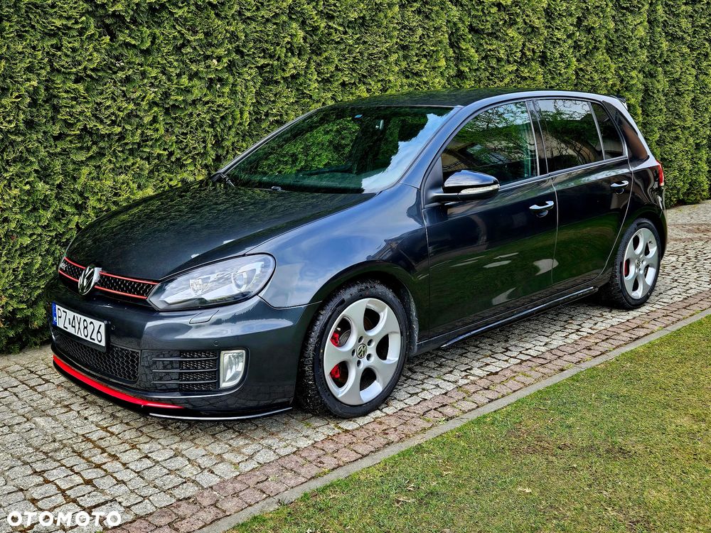 Volkswagen Golf 2.0 TSI GTI - 1