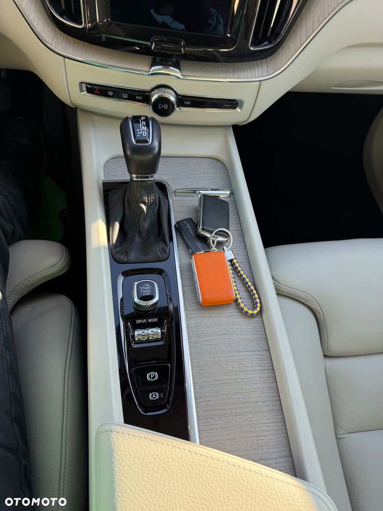 Volvo XC 60 D4 Geartronic Inscription - 21