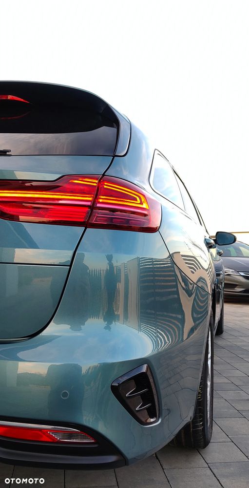 Kia Ceed ver-1-6-crdi-mhev-business-line - 32