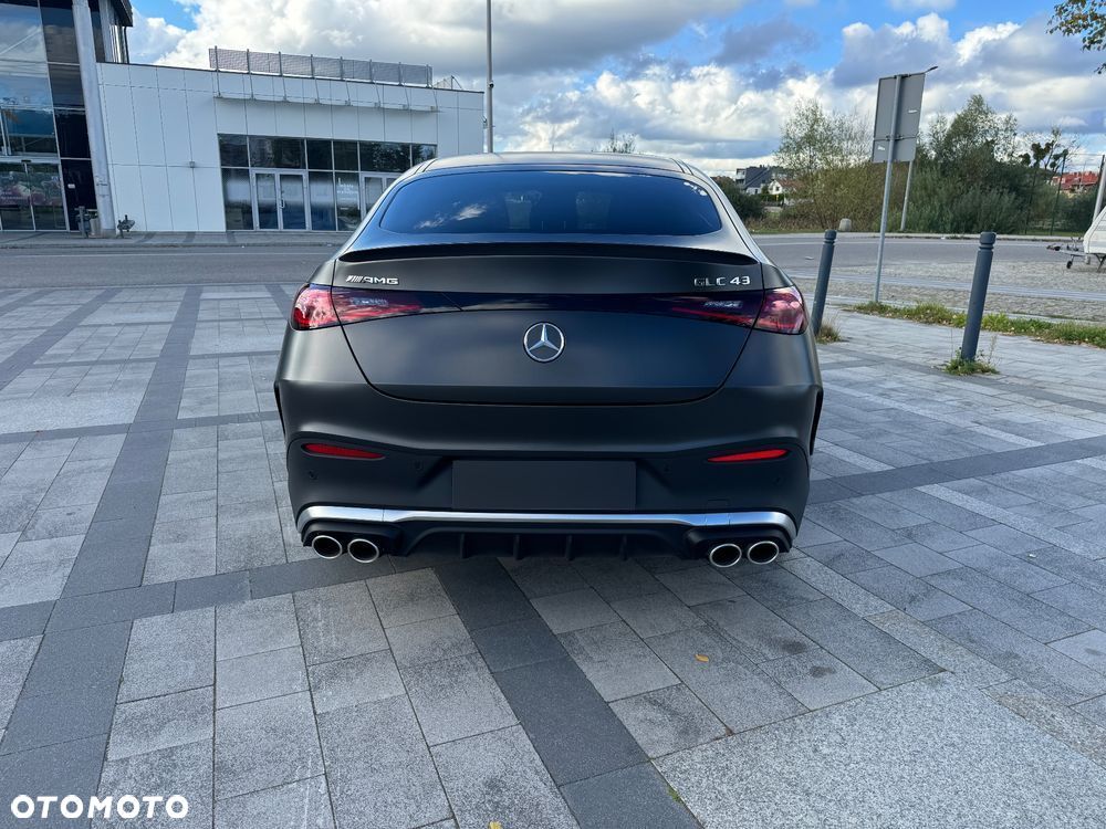 Mercedes-Benz GLC - 16