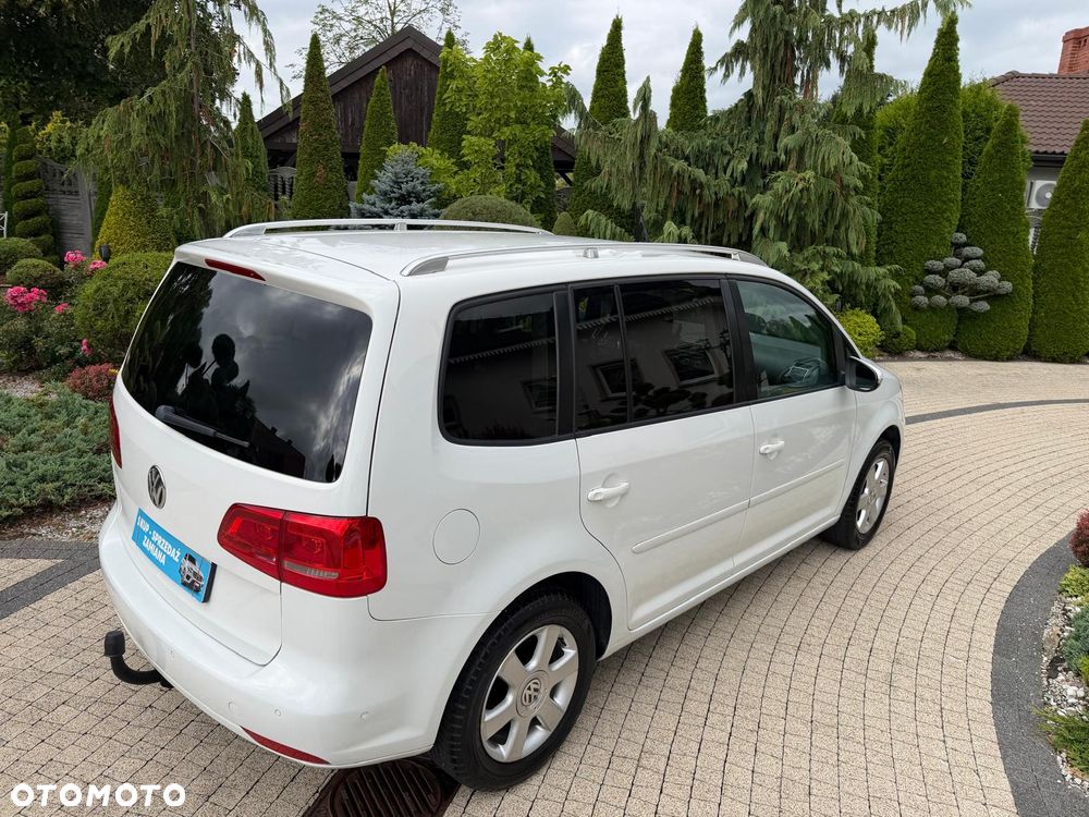 Volkswagen Touran 2.0 TDI DPF BlueMotion Technology DSG Life - 12