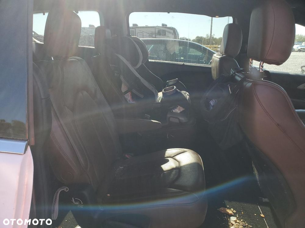 Chrysler Pacifica - 13