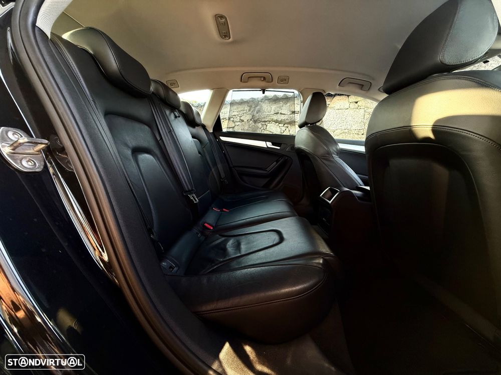 Audi A4 Avant 2.0 TDI Business Line S-line - 9