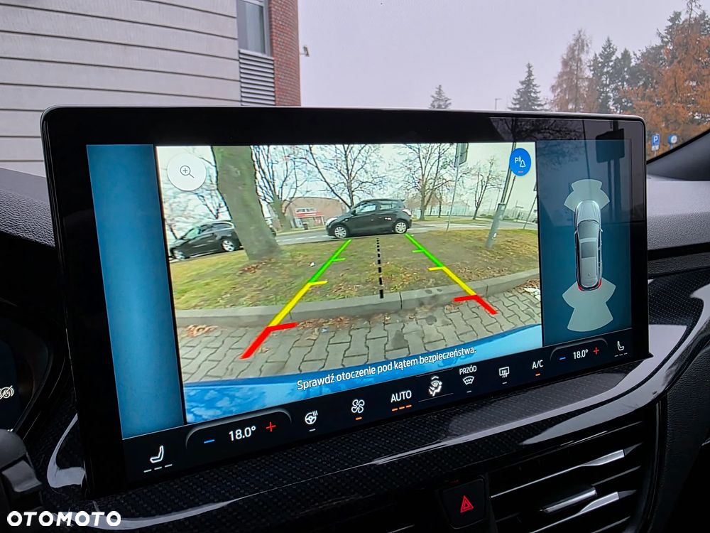 Ford Focus 1.0 EcoBoost mHEV ST-Line X - 22