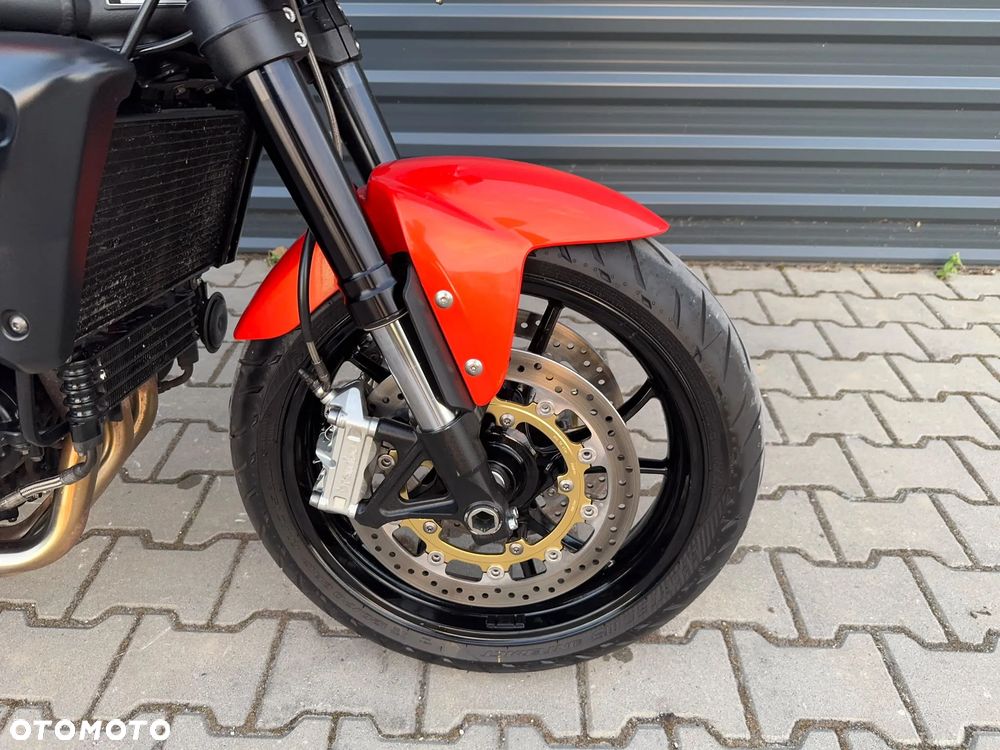 Triumph Speed Triple - 17