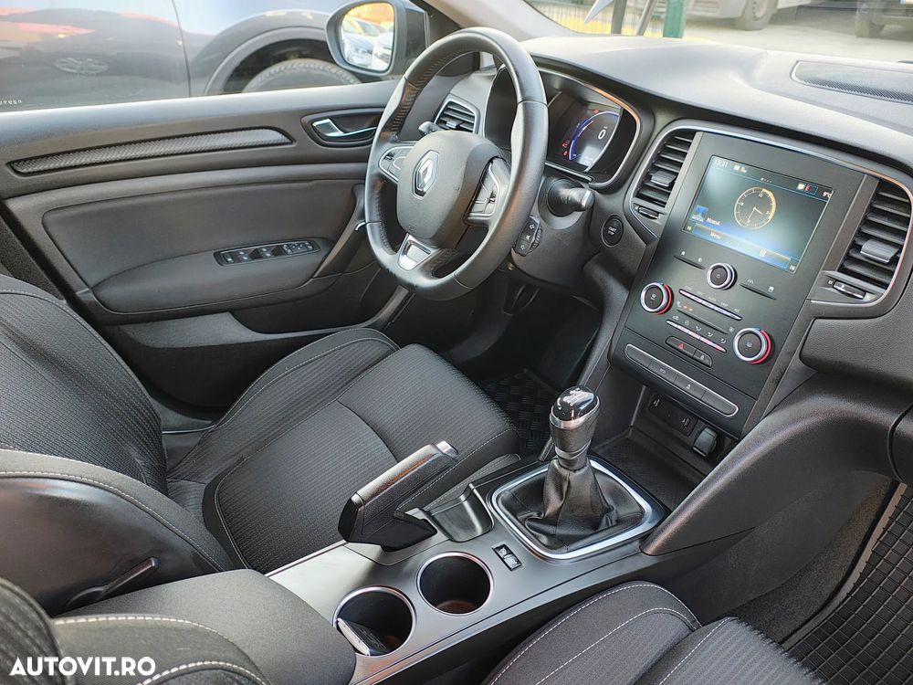 Renault Megane BLUE dCi 115 BUSINESS EDITION - 4