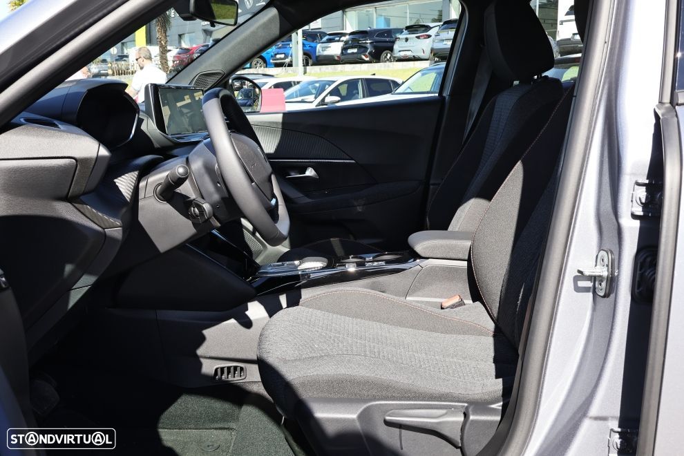 Peugeot e-2008 54 kWh Style - 13