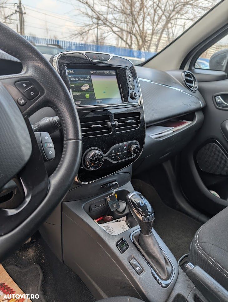 Renault ZOE - 10