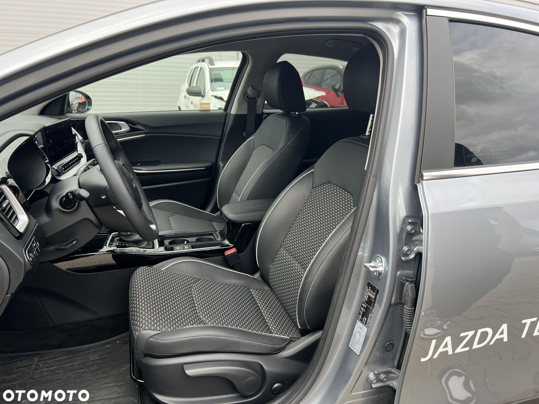 Kia XCeed - 11