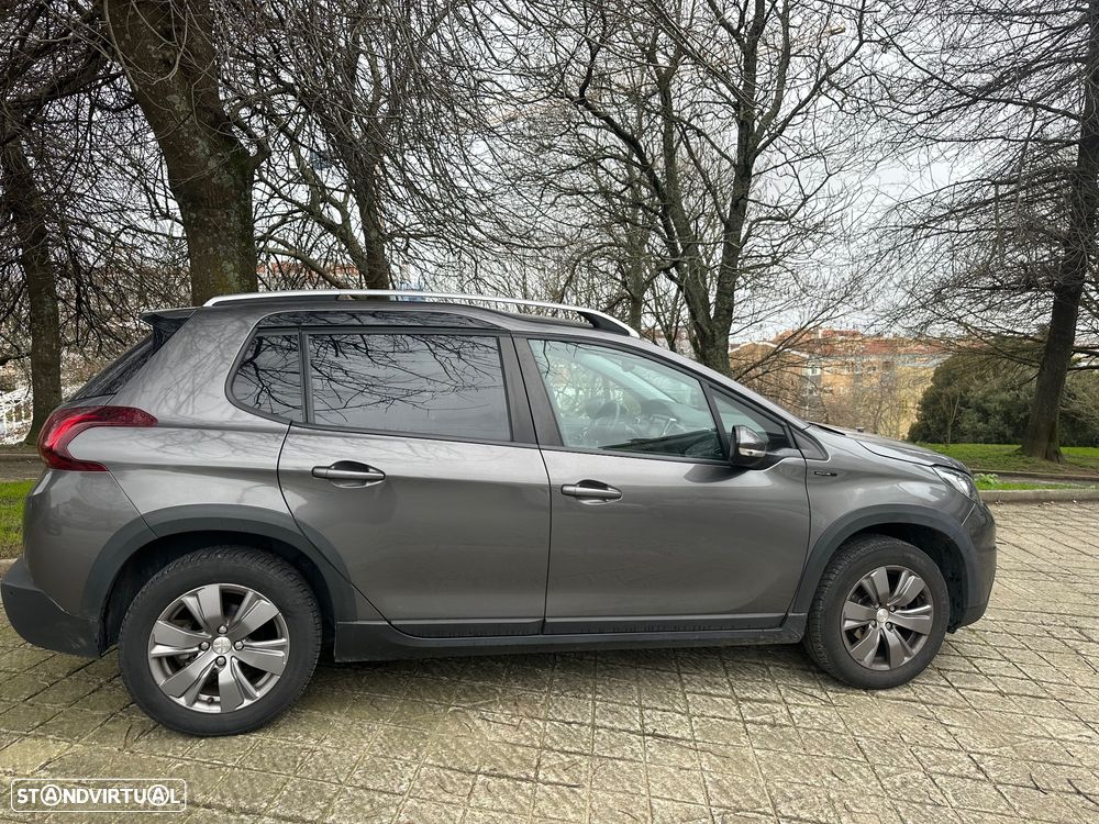 Peugeot 2008 1.2 PureTech Allure - 1