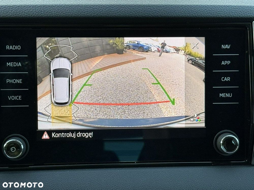 Skoda Karoq 1.5 TSI ACT 4x2 Style DSG - 26