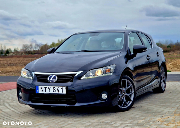 Lexus CT 200h