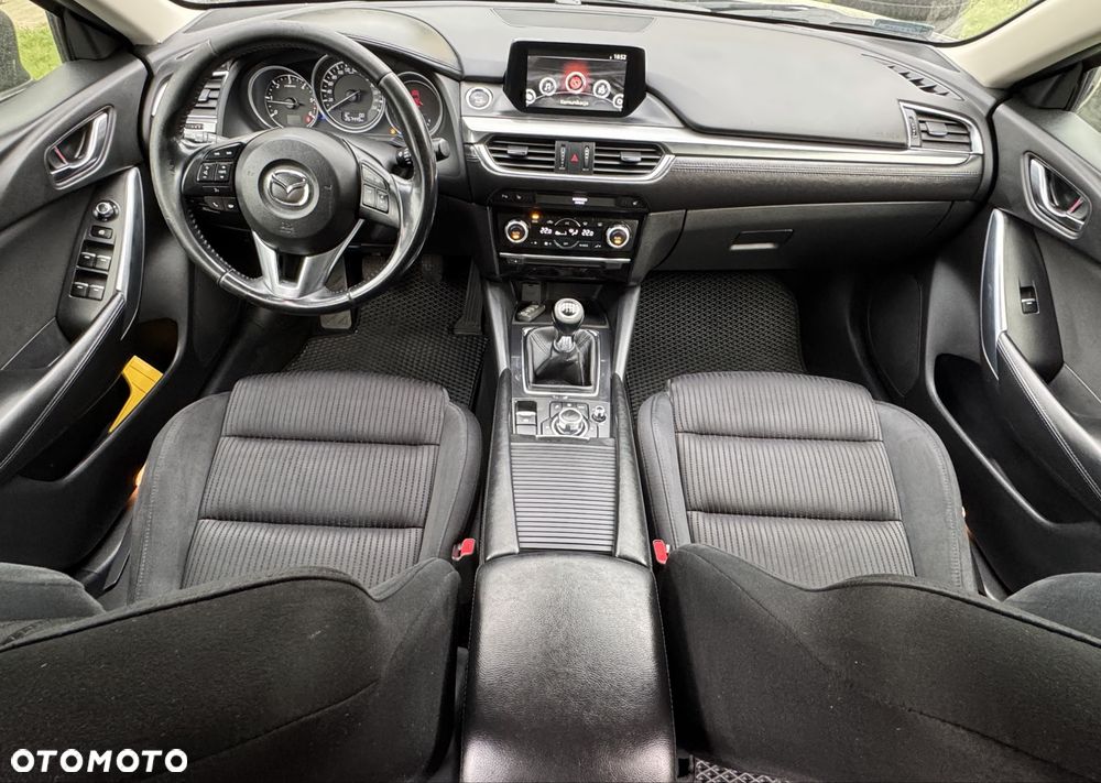 Mazda 6 - 8
