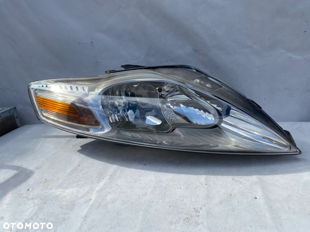 lampa mondeo IV przed liftem prawa eu cała - 2