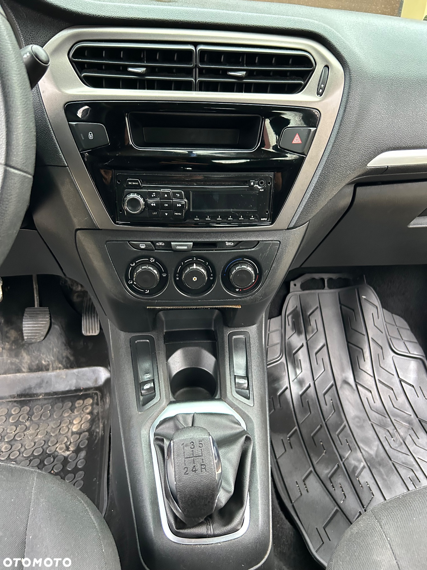 Peugeot 301 1.2 Pure Tech Active - 21
