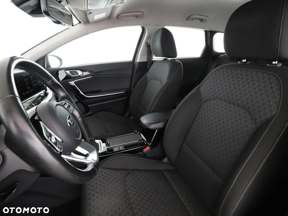 Kia Ceed 1.6 GDI DCT OPF Vision - 14