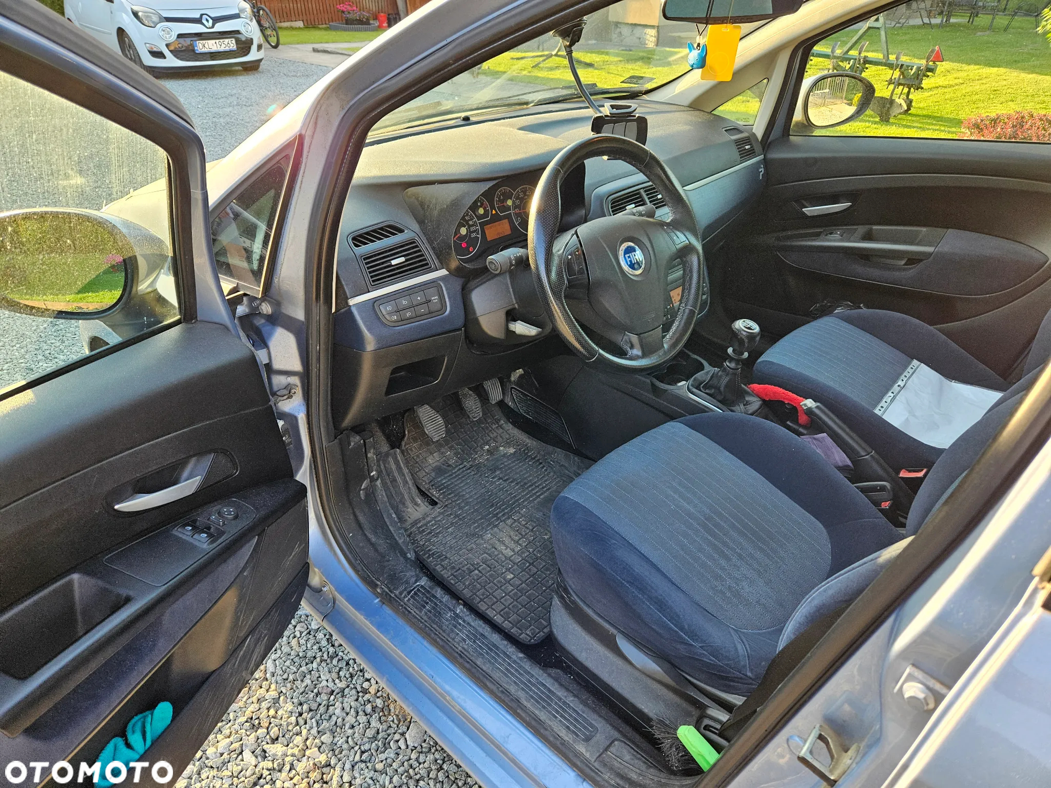 Fiat Grande Punto - 4