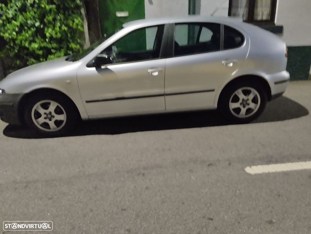 SEAT Leon 1.6 Signo - 1