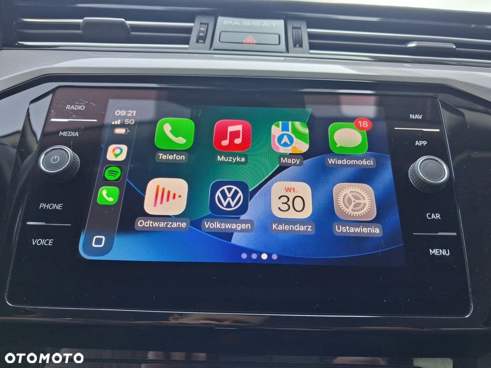 Volkswagen Passat - 20