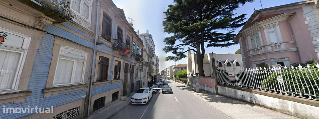 Prédio Centro do Porto - Grande imagem: 2/4