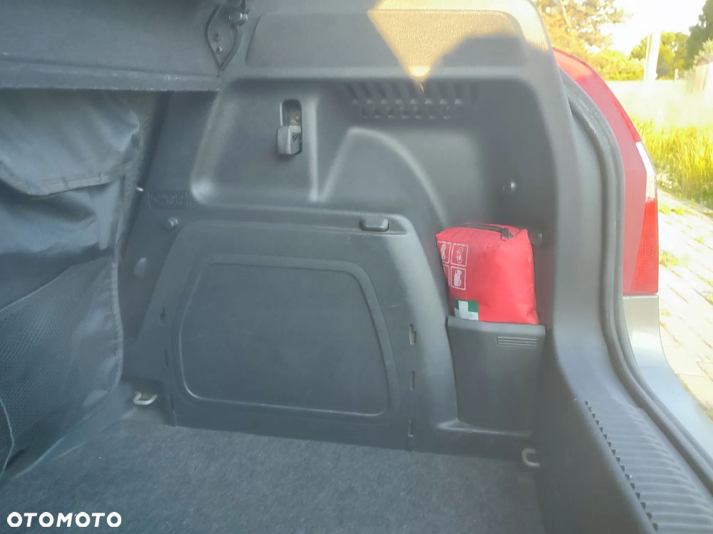 Skoda Fabia 1.2 TSI Monte Carlo - 13