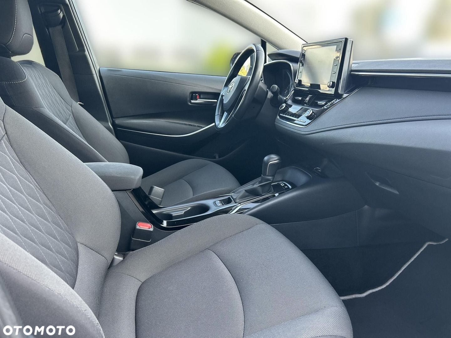 Toyota Corolla - 13
