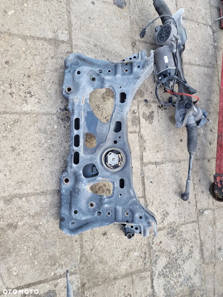 Belka zawieszenia  przód  5Q0199315Q - 1