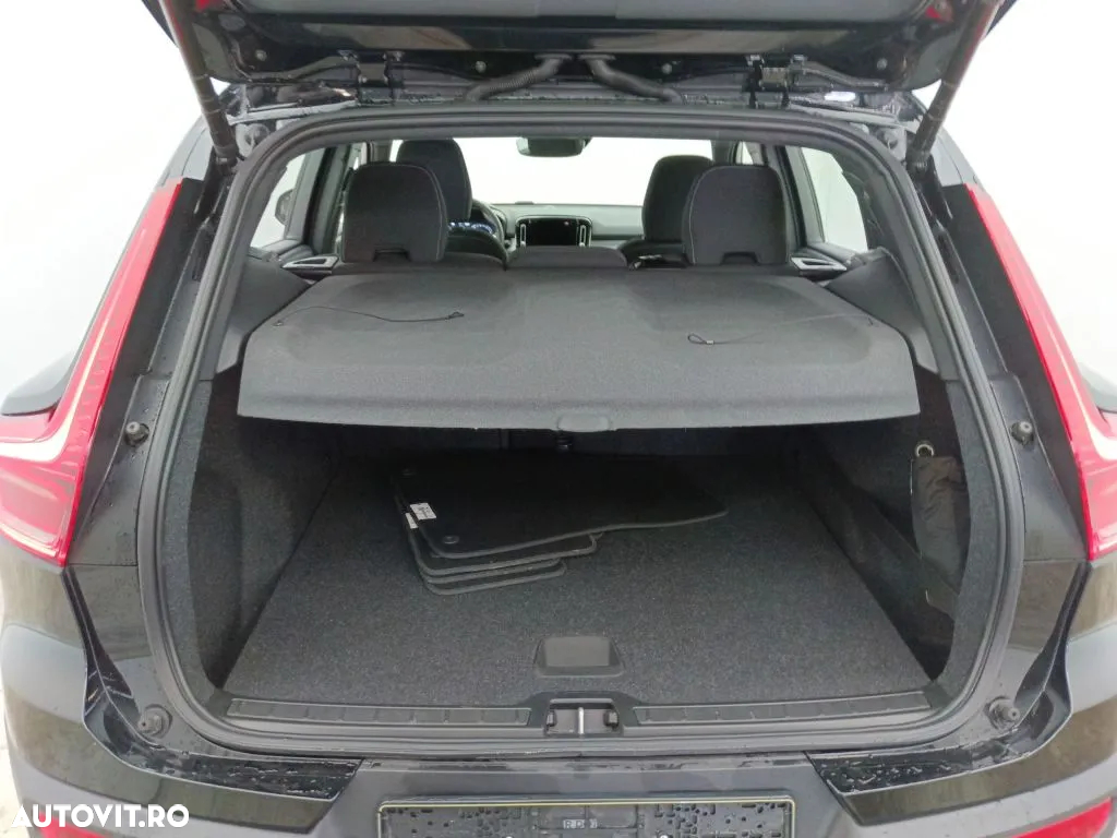 Volvo XC 40 T2 AT8 Momentum - 14