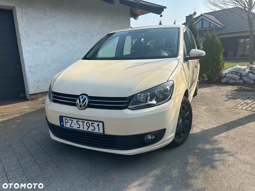 Volkswagen Touran 1.6 TDI DPF BlueMotion Technology DSG Highline - 4