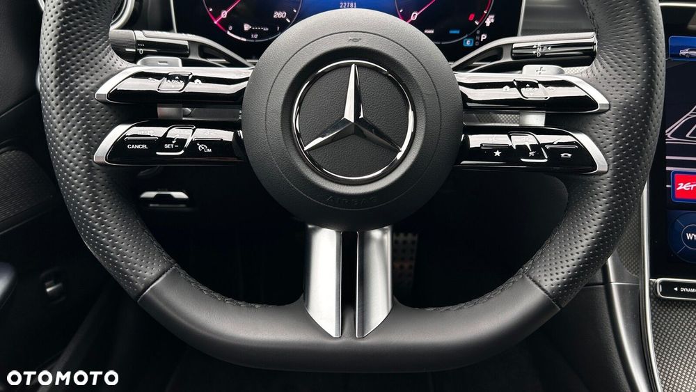 Mercedes-Benz Klasa C 180 mHEV AMG - 16