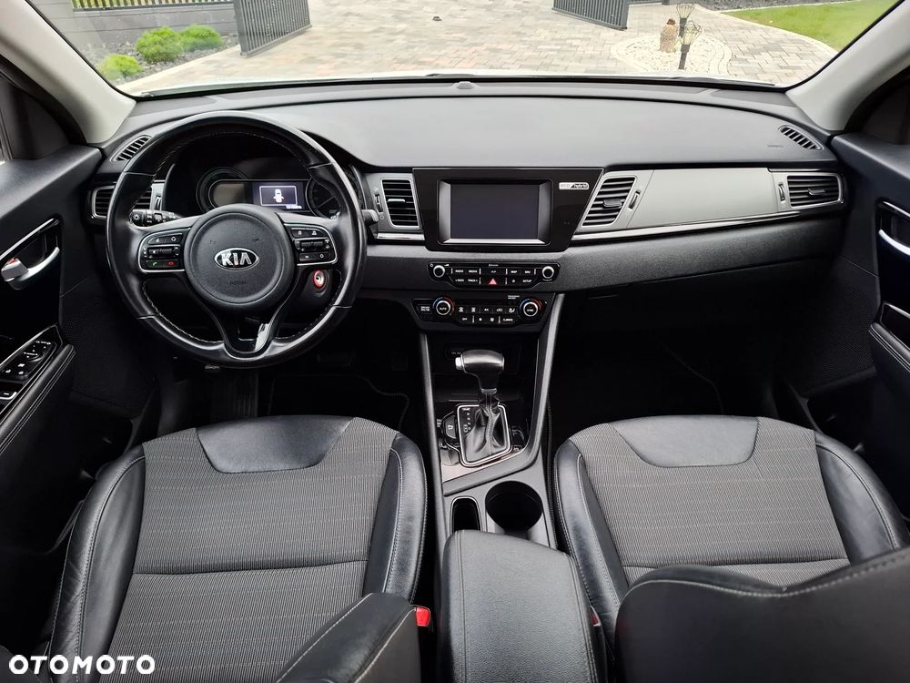 Kia Niro 1.6 GDI HEV 2WD OPF Vision - 24