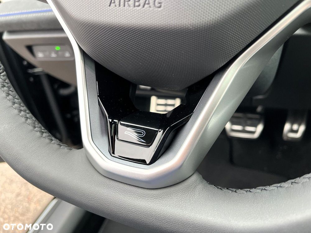 Volkswagen Passat Variant 2.0 TDI SCR R-Line Plus DSG - 17