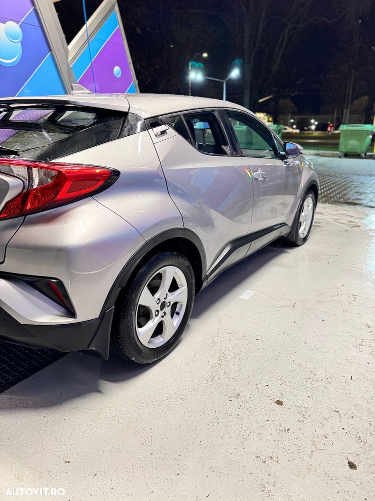Toyota C-HR 1.8 HSD 4x2 CVT C-lassy - 4