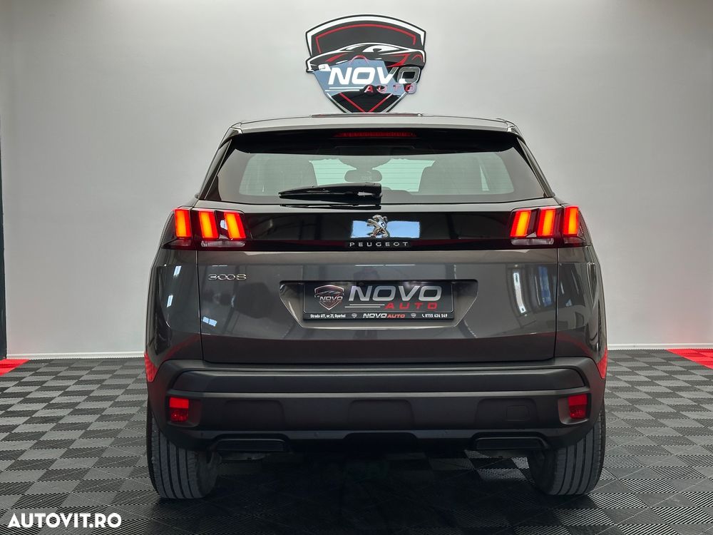 Peugeot 3008 1.2 PureTech Turbo S&S EAT8 Active - 36