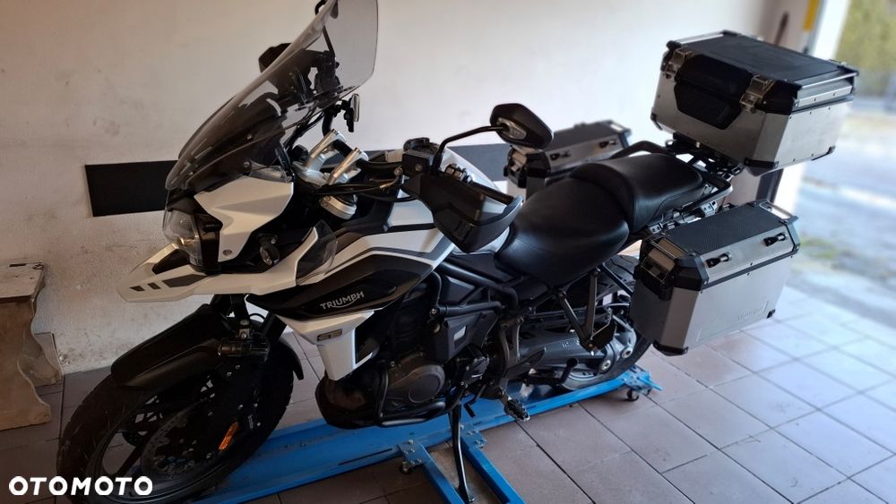 Triumph Tiger - 2