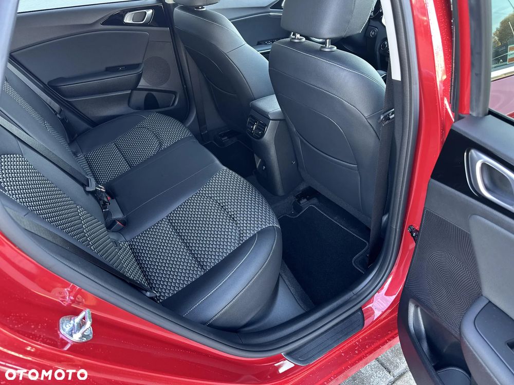 Kia Ceed 1.5 T-GDI Tribute DCT - 14