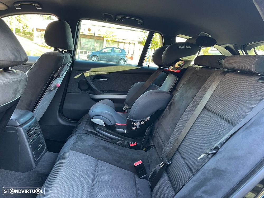 BMW 320 d Touring Sport - 15