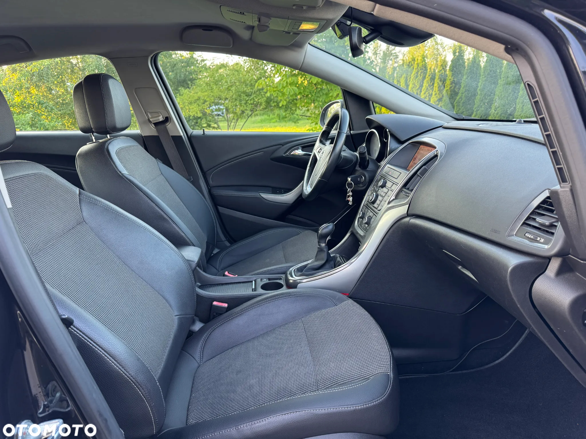 Opel Astra IV 1.4 T Cosmo - 18
