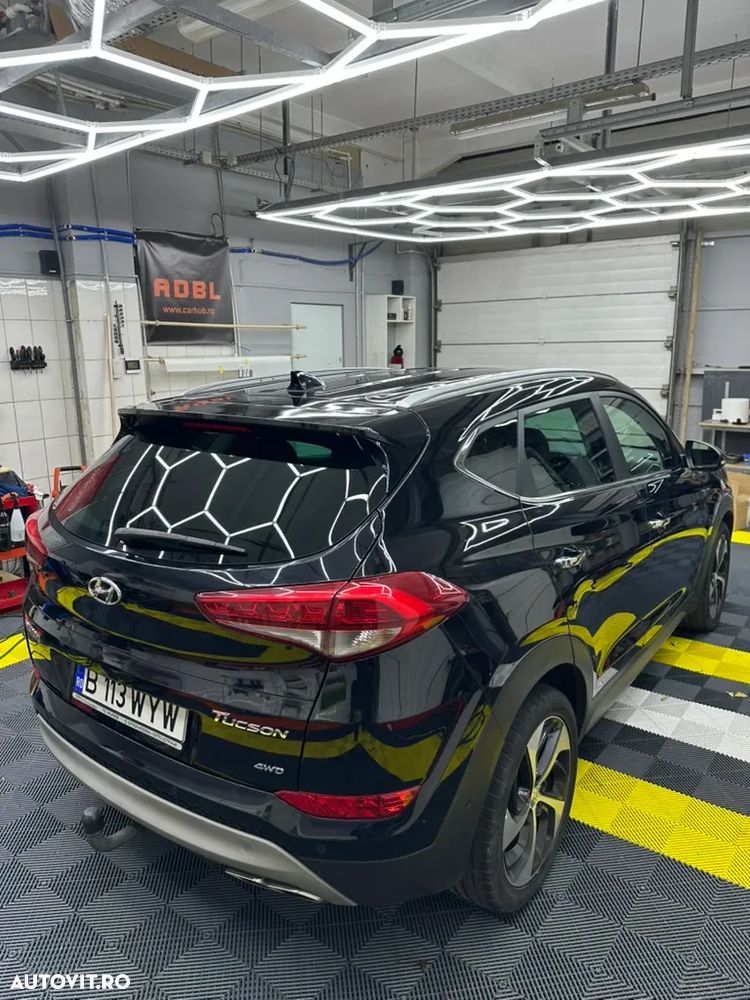 Hyundai Tucson 2.0 CRDI 4WD Automatik Premium - 4