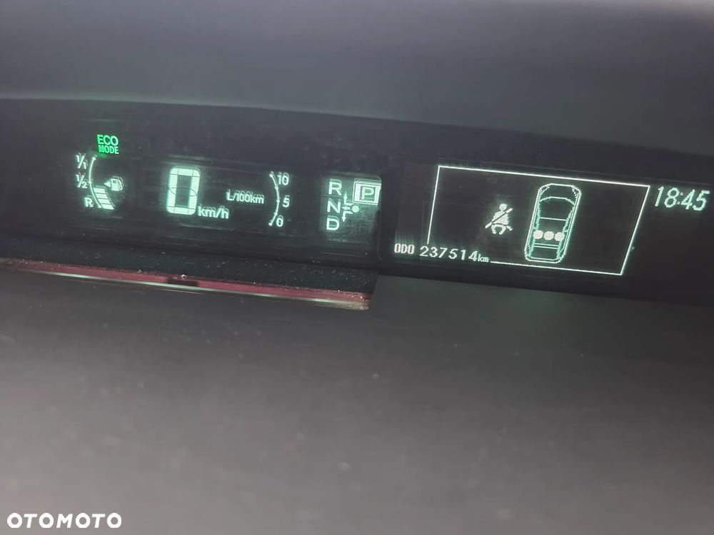 Toyota Prius - 22