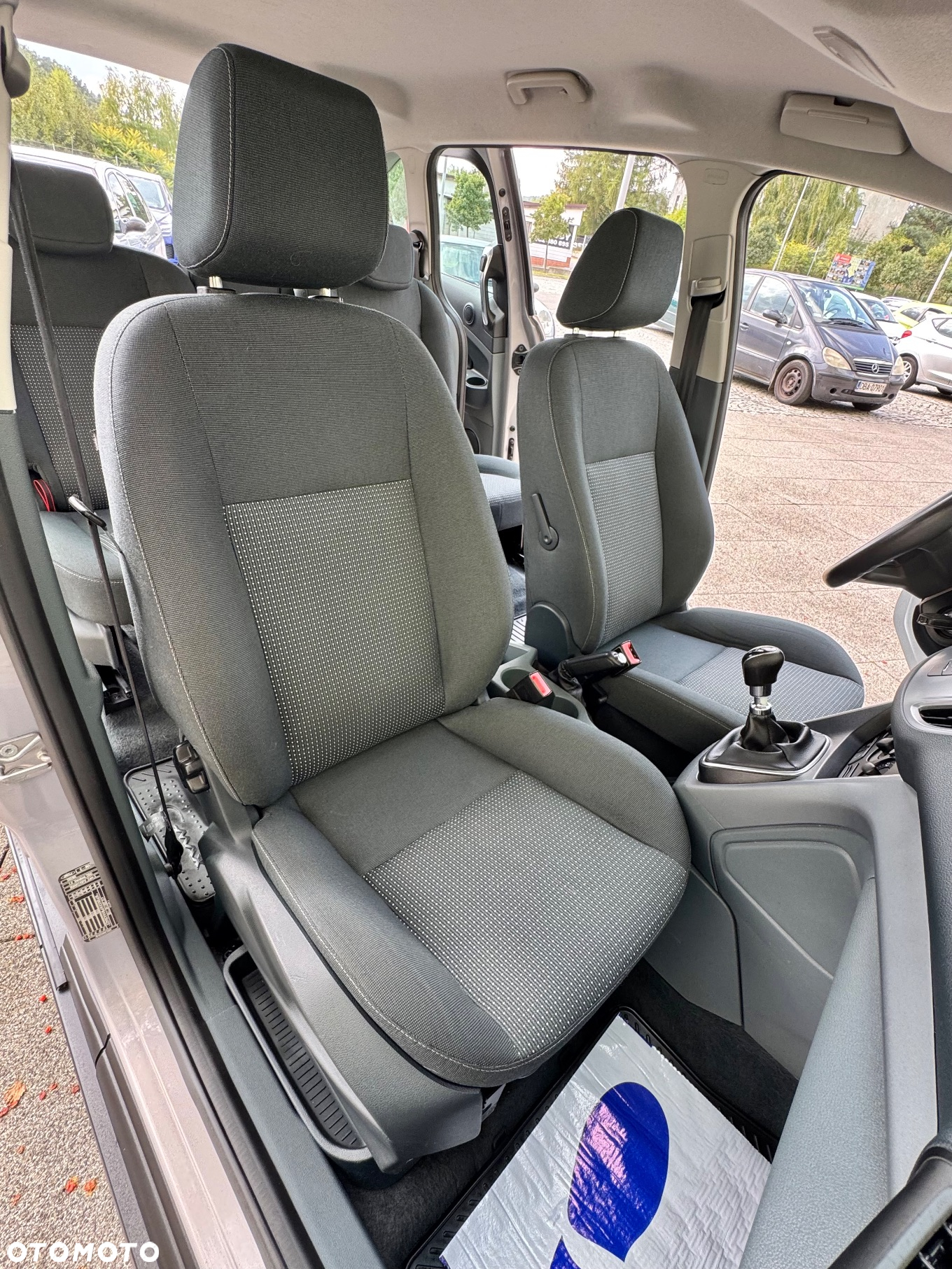 Ford Grand C-MAX 1.6 TDCi Titanium - 9